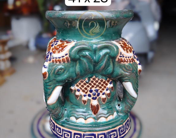 ĐÔN VOI BA ĐẦU XANH LÁ