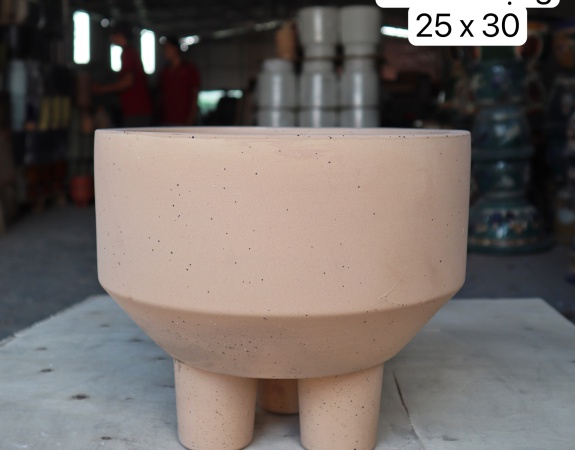 CHẬU BA CHÂN CAM SỮA